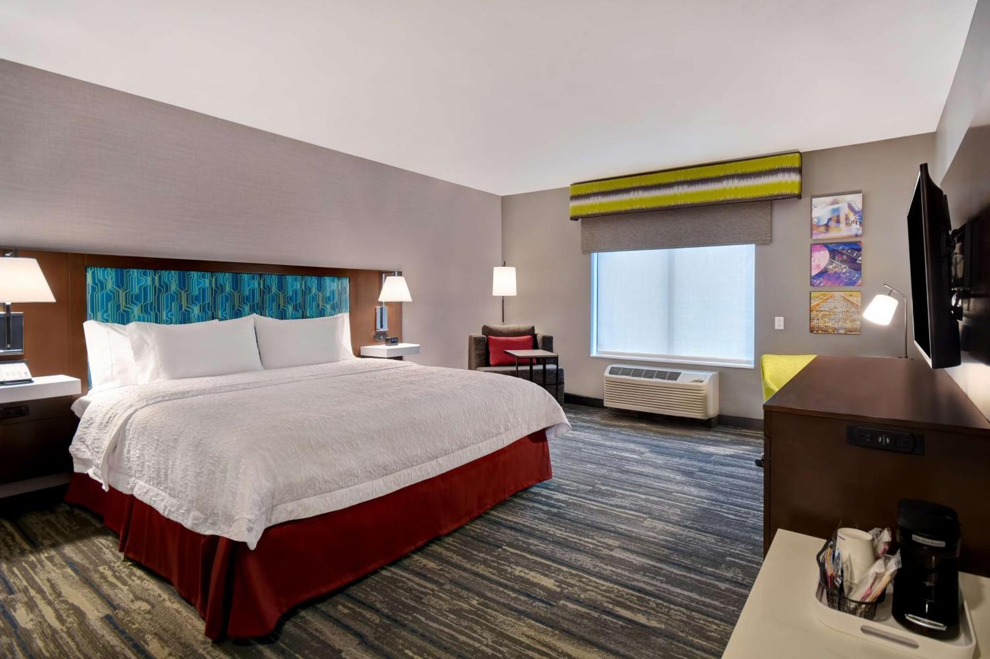 Hampton Inn Pleasant View Exterior photo